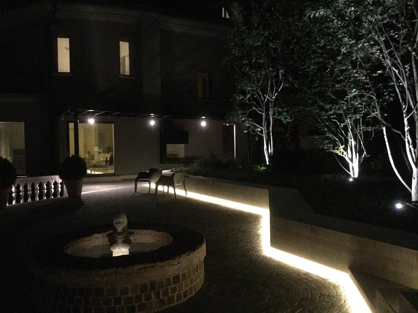 Elettrosystem soluzioni illuminotecniche esterno